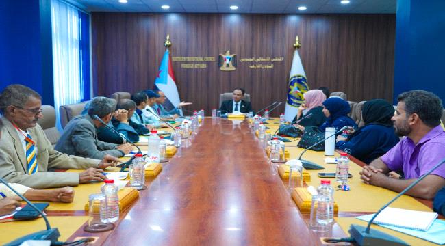 باعوم يدعو إلى تفكيك منظومة الفساد في جنوب اليمن