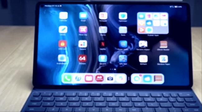 Huawei تروج لأول حاسب لوحي عبر الأقمار الصناعية