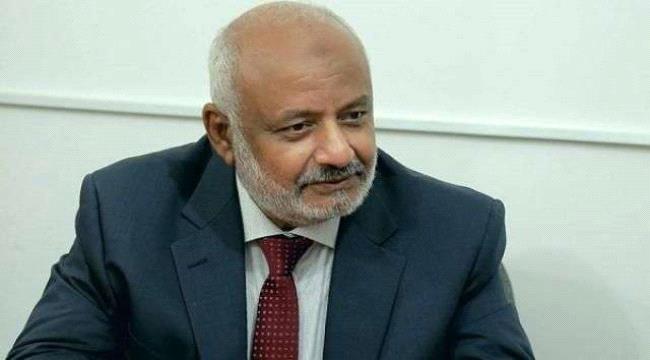 محافظ الحديدة : نحن نتضور جوعا ونزاد جهلا "تبا لها من حكومة" 