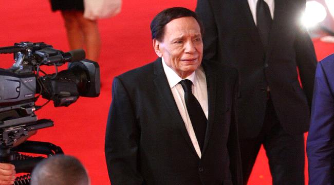بعد 16 عاما.. عادل إمام يكشف عن قاتل ابن "سعد الدالي"