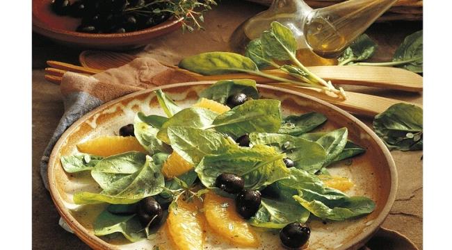 مواد غذائية تساعد على إطالة العمر.. تعرف عليها