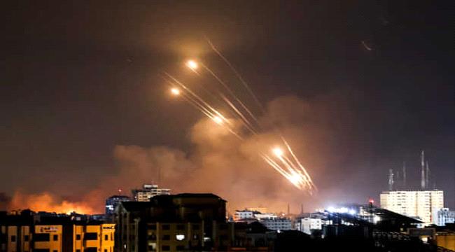 رشقة صاروخية جديدة على عسقلان وسديروت وصد هجوما بريا على غزة