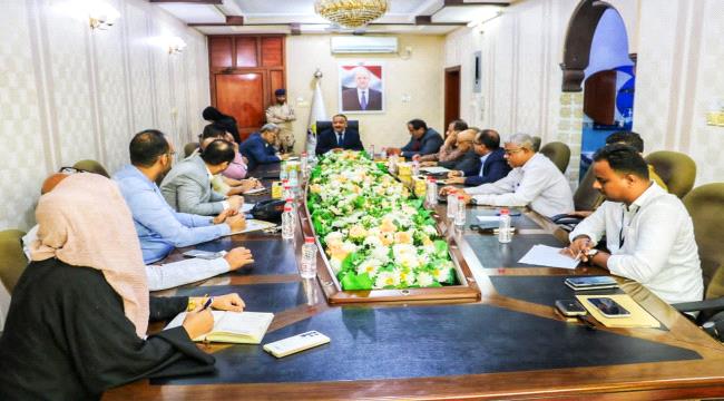 وزير النقل يزور هيئة الطيران المدني ويرأس اجتماعاً بقيادتها لمناقشة سير اعمال ونشاطات الهيئة