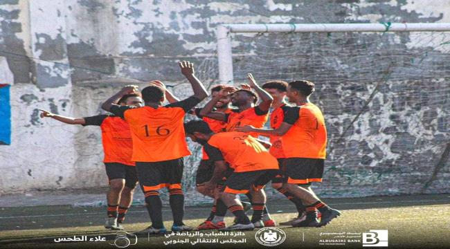 شمسان يصعق المنصورة بثنائية في دوري عدن الممتاز