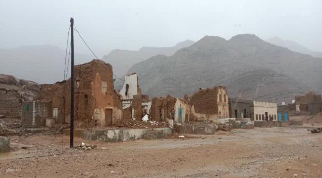 حضرموت : عمليات إجلاء ونزوح من المنازل الطينية 