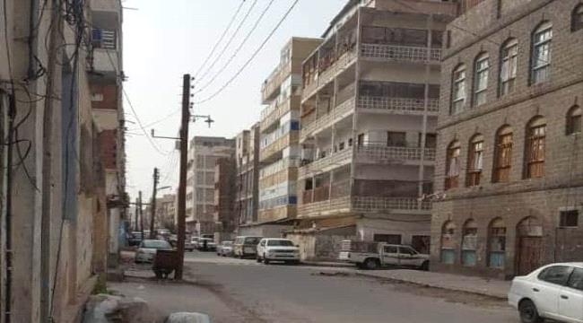 أزمة مساكن في عدن.. إيجارات مرتفعة وتعاملات بالعملة الصعبة
