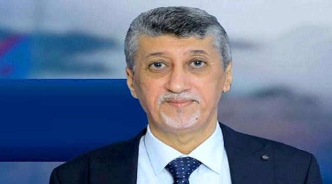 رئيس هيئة تنظيم النقل يعزي رئيس الغرفة التجارية في عدن بوفاة والدته