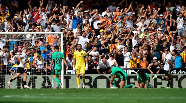 فالنسيا يصعق أتلتيكو مدريد بنتيجة عريضة