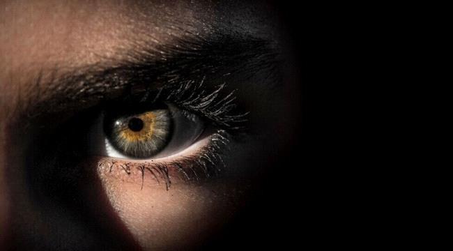 أعراض في العين تشير إلى مشاكل صحية
