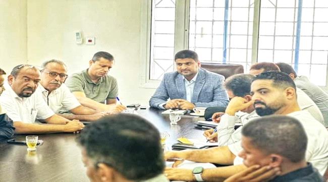 المدير التنفيذي لشركة النفط يلتقي اتحاد المحطات الأهلية بوادي حضرموت