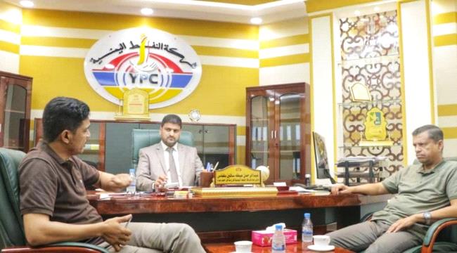 المدير التنفيذي لشركة النفط اليمنية يترأس اجتماعا هاما بفرع ساحل حضرموت