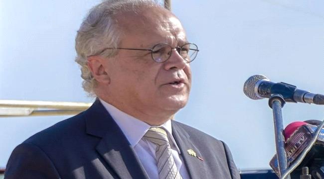 السفير الفرنسي يصف الانقلاب في النيجر بأنه فوضى كبيرة