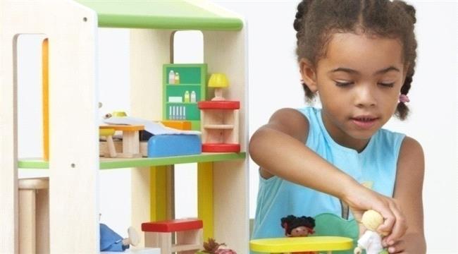 اللعب بالدمى مفيد لأطفال التوحد أكثر من الكومبيوتر