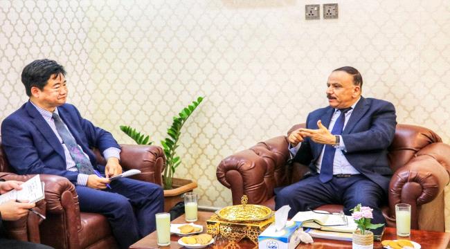 لقاء يبحث اوجه التعاون المشترك في قطاع النقل بين اليمن والصين