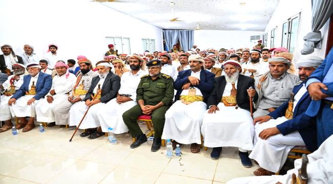 العليمي يلتقي القيادات الرسمية والسياسية والشعبية في محافظة مأرب