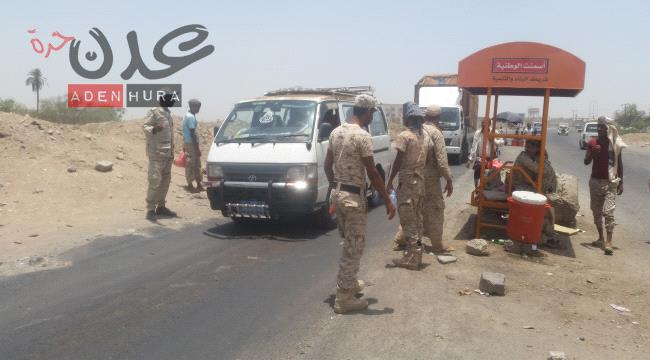 لحج.. نقطة "جبايات" تقتل حمّالاً رفض مقاسمة الجنود أجرته من الحمالة