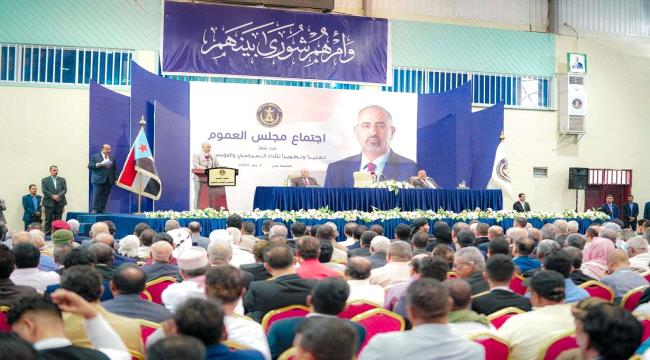 كثروا بالمجالس وضاعت الدولة!