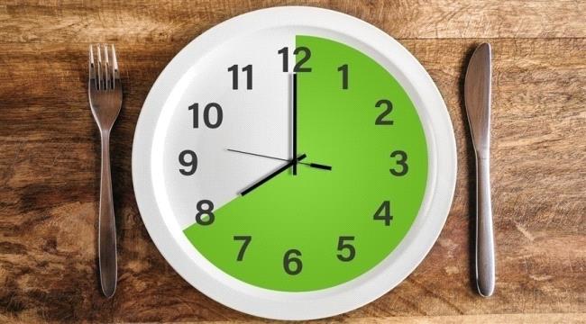 دراسة: الصيام المتقطع يبطئ شيخوخة الدماغ