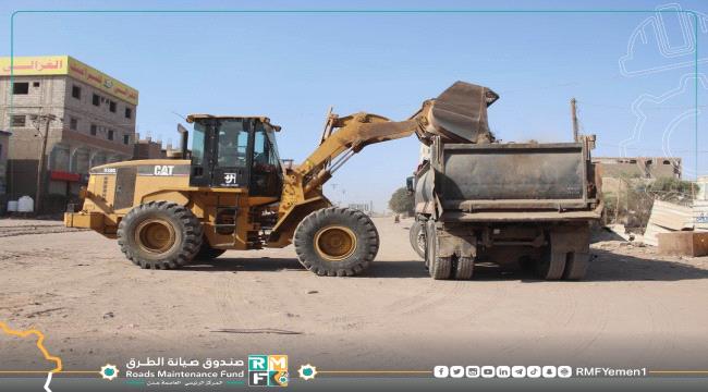 صندوق الطرق يواصل تمويله واشرافه على اعمال صيانة خط التقنية _ بئر احمد  بالعاصمة عدن  