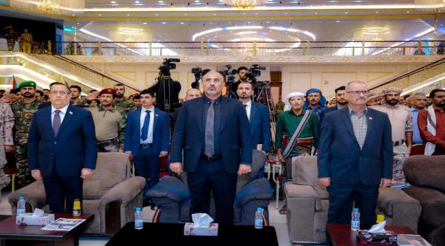 د.  الوالي : المجلس الانتقالي رفع الراية البيضاء 
