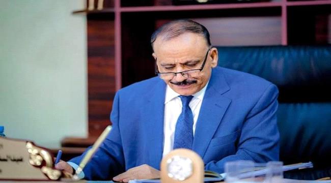 وزير النقل يوجه شركة طيران اليمنية بنقل إيراداتها الى عدن ..وثيقة