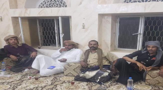 تنظيم القاعدة يفرج عن أسرى من قوات دفاع شبوة 