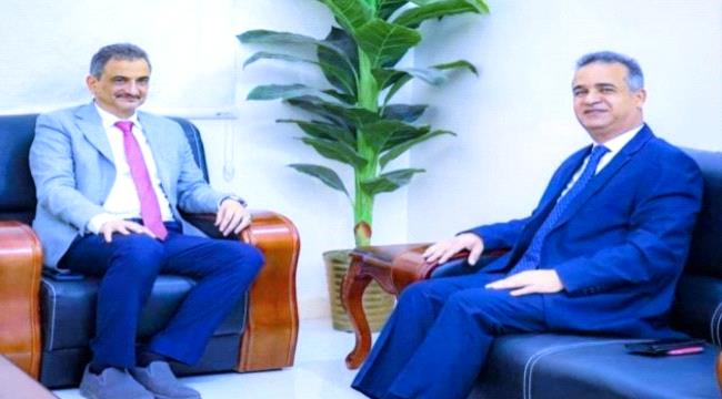 أحمد لملس: تواجد السفير الليبي في عدن يعتبر رسالة للآخرين
