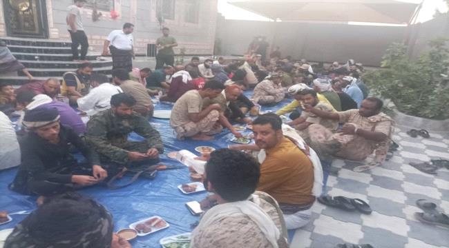 ”الجنيدي“ يقيم مأدبة إفطار بمناسبة شهر رمضان