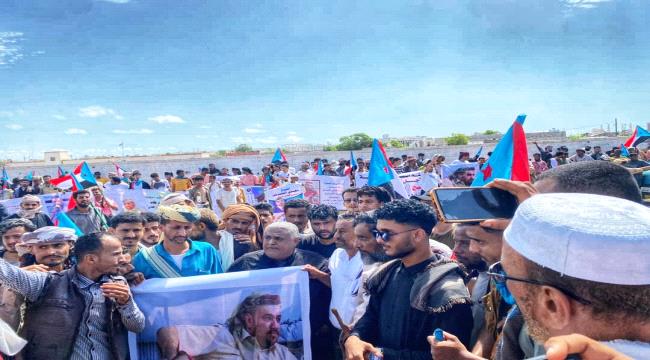 وقفة احتجاجية تطالب بالإفراج عن الشيخ مهدي العقربي