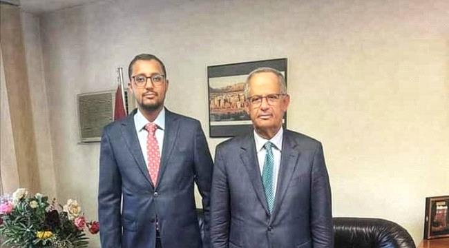 السفير مجور يلتقي وكيل الحديدة قبيل مشاركته بالدورة الـ57 لمجلس حقوق الإنسان