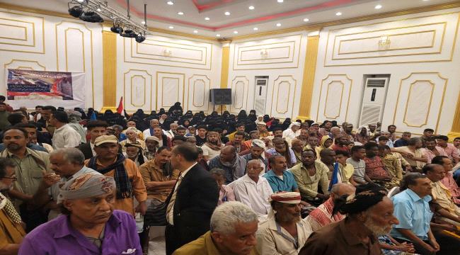 في ظل التحديات المعيشية.. لحج تحتفل بذكرى ثورة أكتوبر بحفل كبير