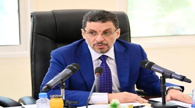 رئيس الوزراء يلتقي ممثلي البنوك والمصارف اليمنية المشاركين في المؤتمر المصرفي العربي
