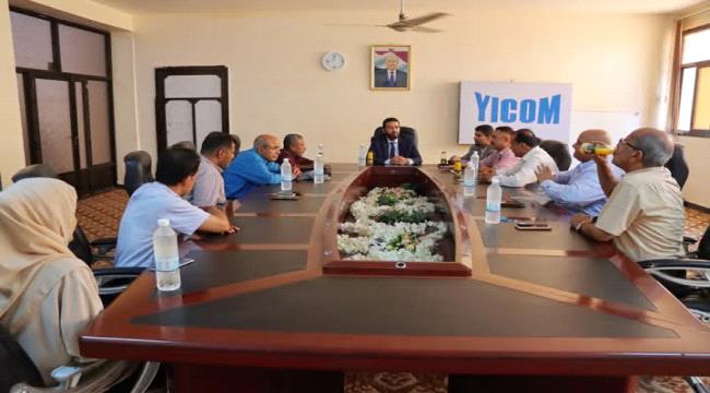 "حيدرة" يتفقد الانضباط الوظيفي في وزارة النفط اليمنية