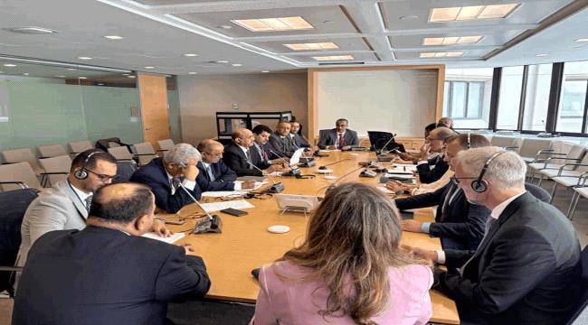 محافظ "المركزي اليمني" يلتقي بعدد من مسؤولي صندوق النقد الدولي 