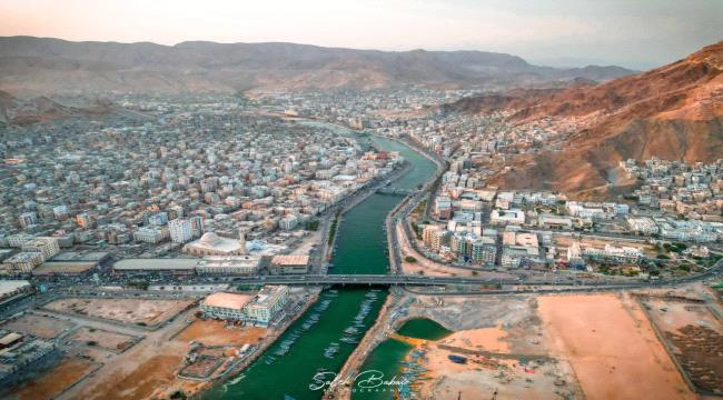 حضرموت: فريق القيادات النسائية يطلق مبادرة تهدئة ويدعو للتركيز على أولويات المواطن 