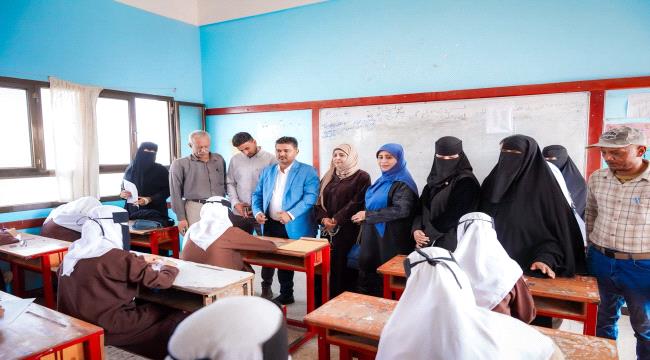 "جواد" و"معاوية" يتفقدان سير الامتحانات في مديرية الشيخ عثمان