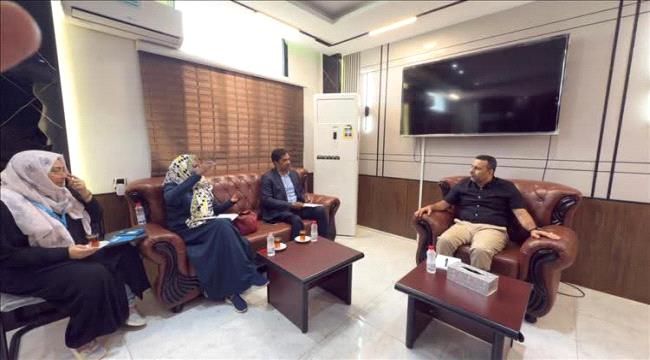 الوليدي يناقش مع مدير مكتب اليونيسيف بعدن عدداً من القضايا الصحية الملحّة
