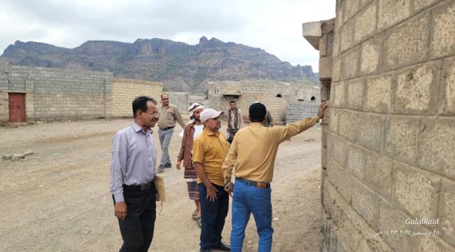 تسليم موقع مشروع صيانة وتأهيل سور مدرسة الشهيد عباس في 