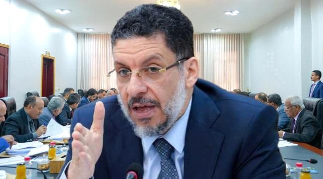 رئيس الوزراء يعلن حلولاً إسعافية لتوفير وقود كهرباء عدن ويؤكد محاسبة المتسببين