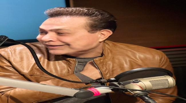 مطرب مصري شهير يعلن اعتزاله الغناء
