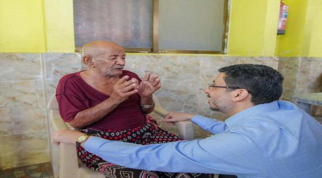 حرب مفتوحة على رئيس الوزراء بعد تجفيف منابع الفساد