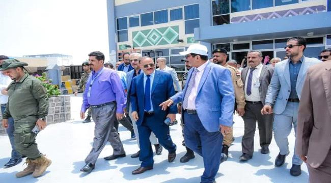 "حُميد"و"بن نهيد" يضعان حجر الأساس لمشروع مبنى الهيئة العامة للطيران المدني 