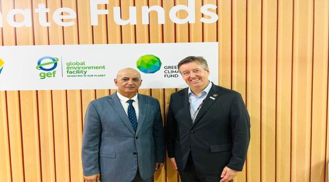 وزير المياه يبحث مع صندوق المناخ الأخضر دعم مشاريع التكيف في اليمن