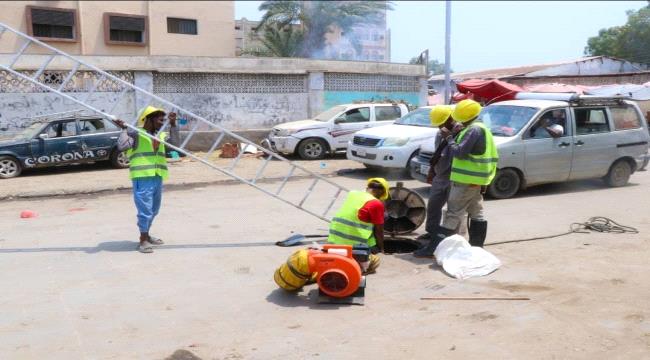 تصفية شبكات الصرف الصحي في المديريات