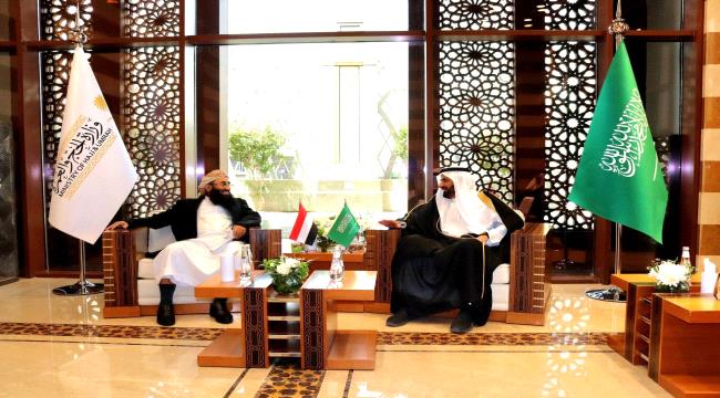 وزير الأوقاف يبحث مع نظيره السعودي ترتيبات الحج لهذا العام