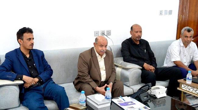 حضرموت: سالم الخنبشي يلتقي أهالي ضحايا أحداث المكلا