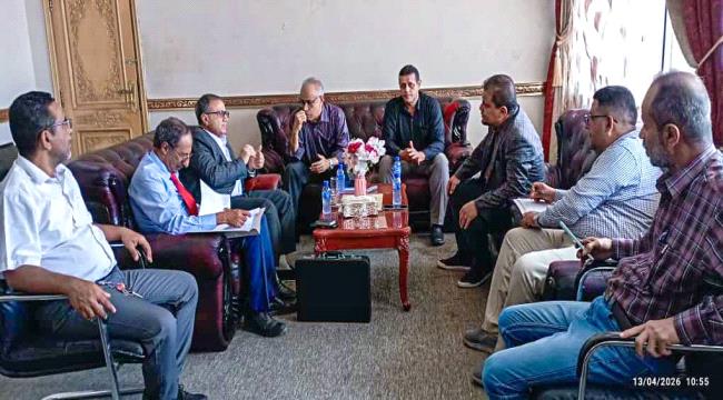 جامعة عدن تعزز جاهزية خدماتها الطلابية وتسرع من وتيرة إنجاز الشهادات