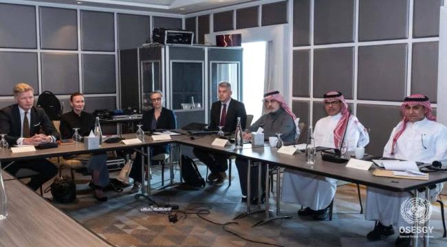 فخ المسارات المتوازية.. مقايضة الجنوب بالخروج الآمن