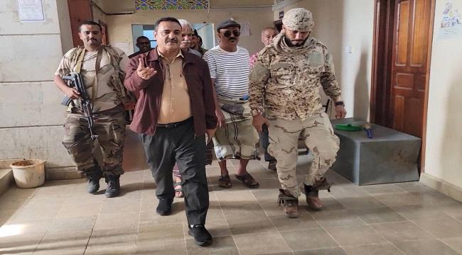 مأمور المنصورة والبريقة يشدد على اتخاذ إجراءات رادعة بحق المتقاعسين