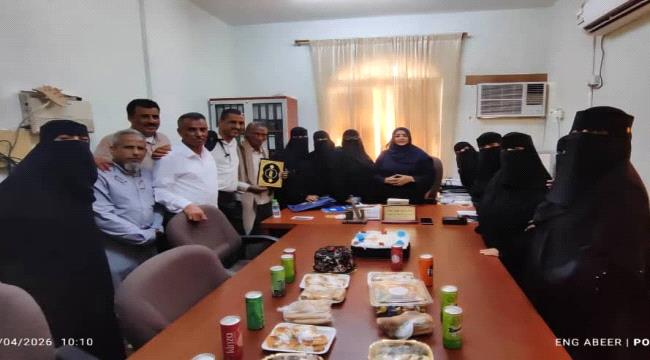 بمناسبة عيد العمال... نجلاء الصياد تكرم موظفي صندوق الرعاية الاجتماعية